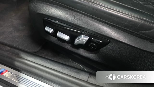 BMW 5 Series (G30) id 4343989 из Кореи 25