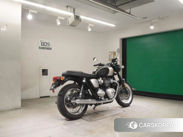 Triumph BONNEVILLE T120 id 3946660 из Японии 25