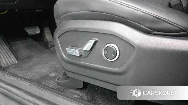 Hyundai Santa Fe (MX5) id 4618144 из Кореи 25