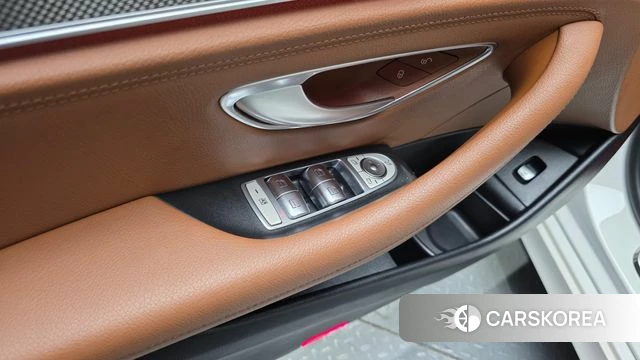 Mercedes-Benz E-Class W213 id 4737182 из Кореи 25