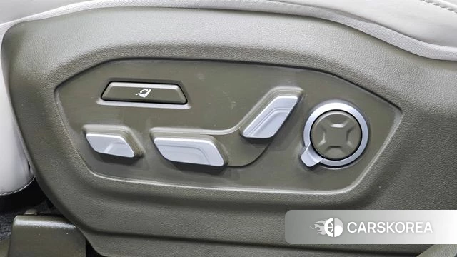 Hyundai Santa Fe (MX5) id 4413890 из Кореи 25