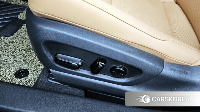 Lexus UX250h id 4308681 из Кореи 25