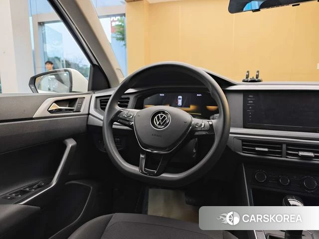 Volkswagen Polo id 4365697 из Китая 25