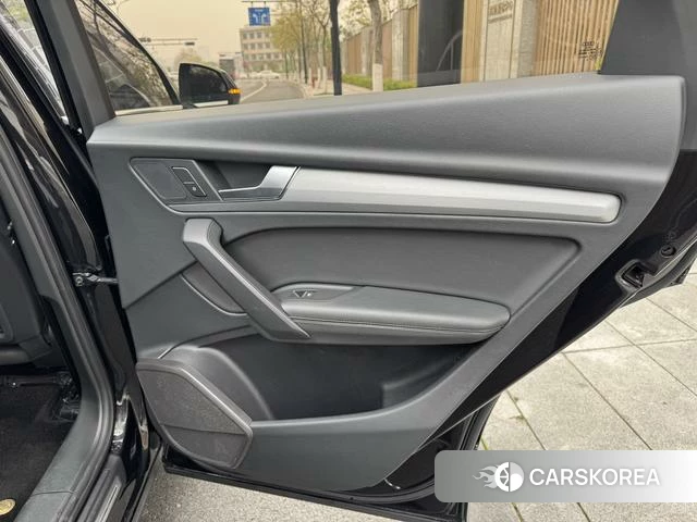 Audi Q5L id 4275516 из Китая 25
