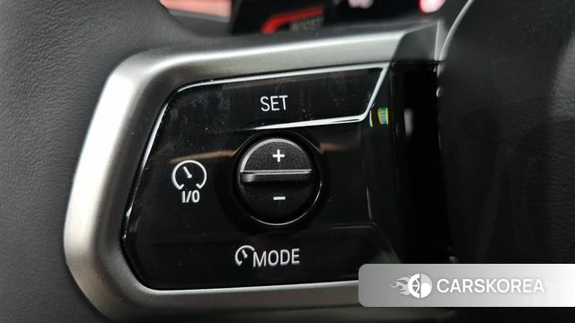 BMW 5 Series (G60) id 4499273 из Кореи 25