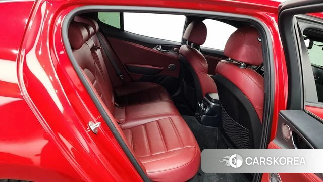 Kia Stinger id 4188629 из Кореи 25