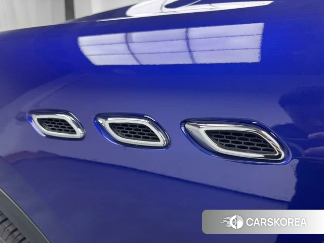 Maserati Levante id 4236392 из Китая 25
