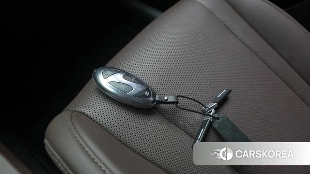 Hyundai Grandeur Hybrid (GN7) id 4940873 из Кореи 25