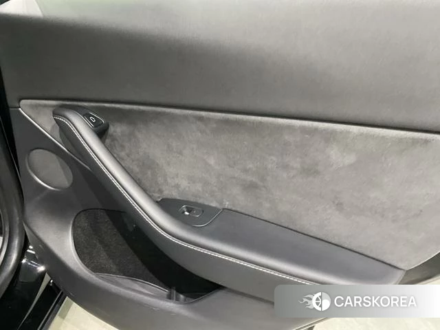 Tesla Model Y id 4182695 из Китая 25