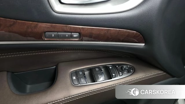 Infiniti QX60 id 4693936 из Кореи 25