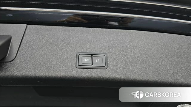 Audi e-Tron id 4650999 из Кореи 25