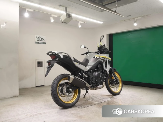 Honda TRANSALP XL750 id 3950100 из Японии 25