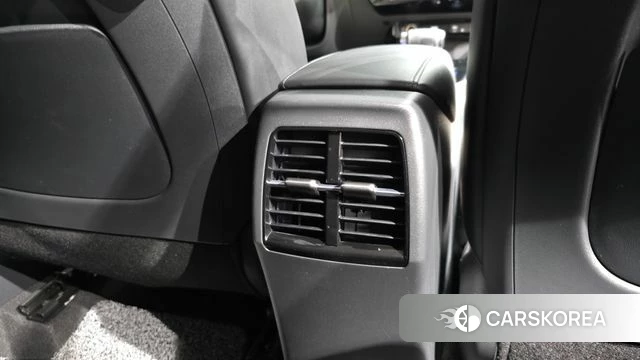 Kia Di Ol Nu Niro id 4922447 из Кореи 25