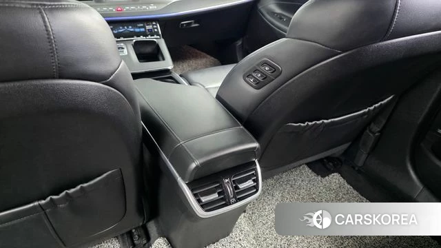 Hyundai The New Grandeur IG id 4688844 из Кореи 25