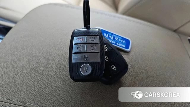 Kia The New Carnival id 4581886 из Кореи 25