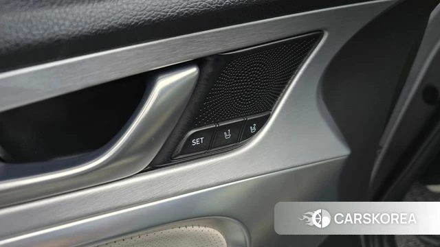 Genesis G70 id 4568230 из Кореи 25