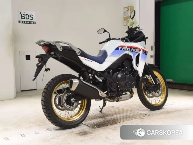 Honda TRANSALP XL750 id 4184968 из Японии 25