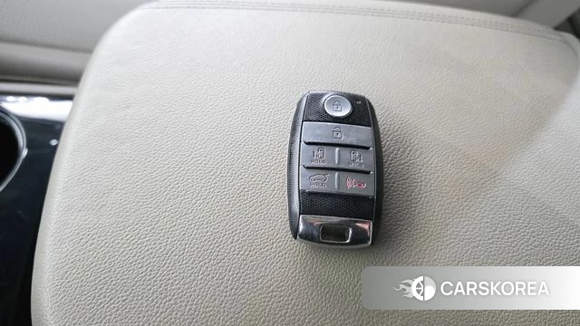Kia The New Carnival id 4435650 из Кореи 25