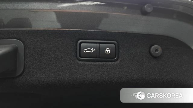 Genesis G70 id 4294656 из Кореи 25