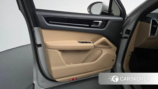 Porsche Cayenne (PO536) id 4389603 из Кореи 25