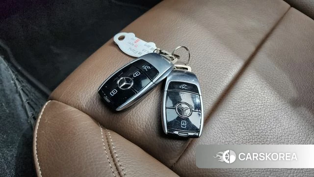 Mercedes-Benz E-Class W213 id 4764715 из Кореи 25