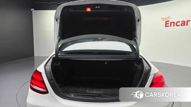 Mercedes-Benz E-Class W213 id 4900451 из Кореи 25
