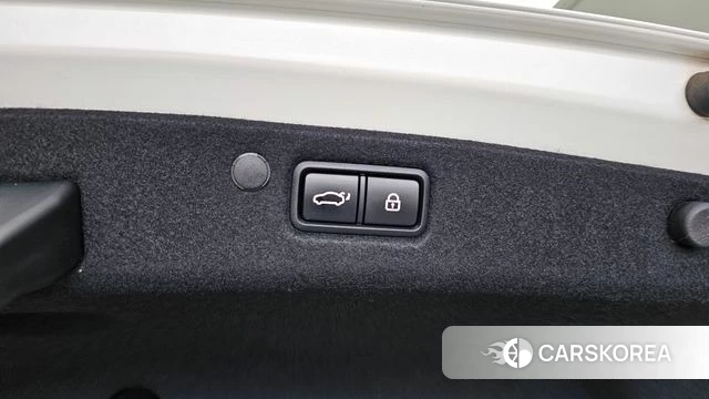 Hyundai The New Grandeur IG Hybrid id 4188016 из Кореи 25