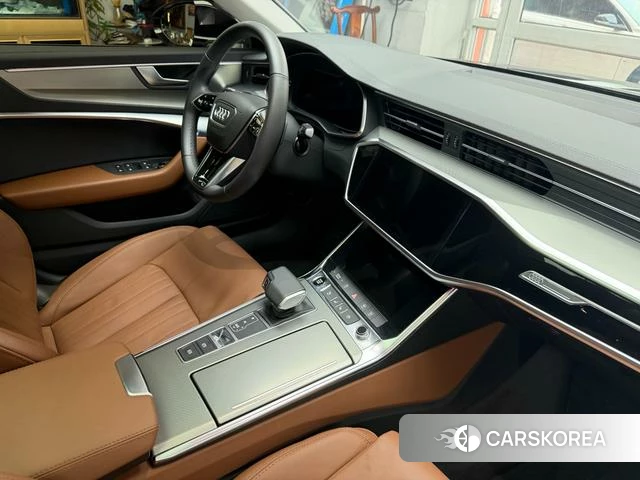 Audi A6L id 4342137 из Китая 25