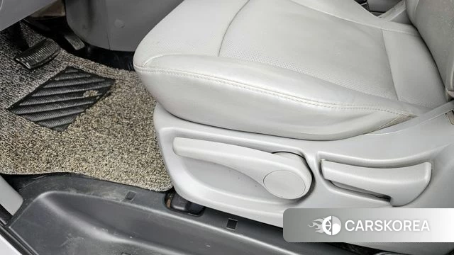 Hyundai The New Grand Starex id 4188561 из Кореи 25