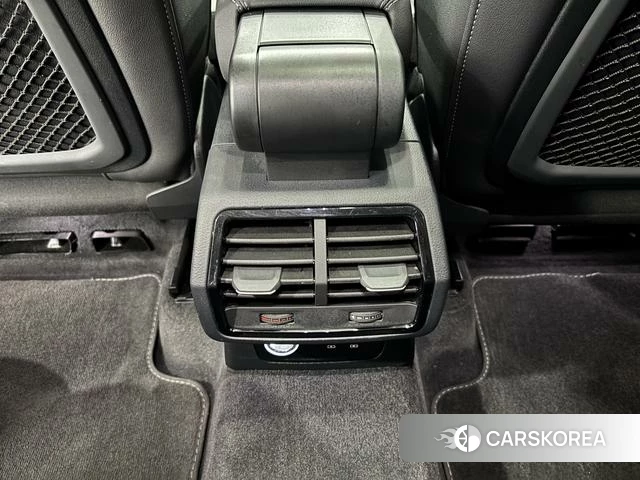Audi Q3 Sportback id 4261456 из Китая 25