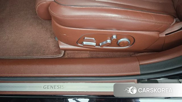 Genesis G90 (RS4) id 4774690 из Кореи 25