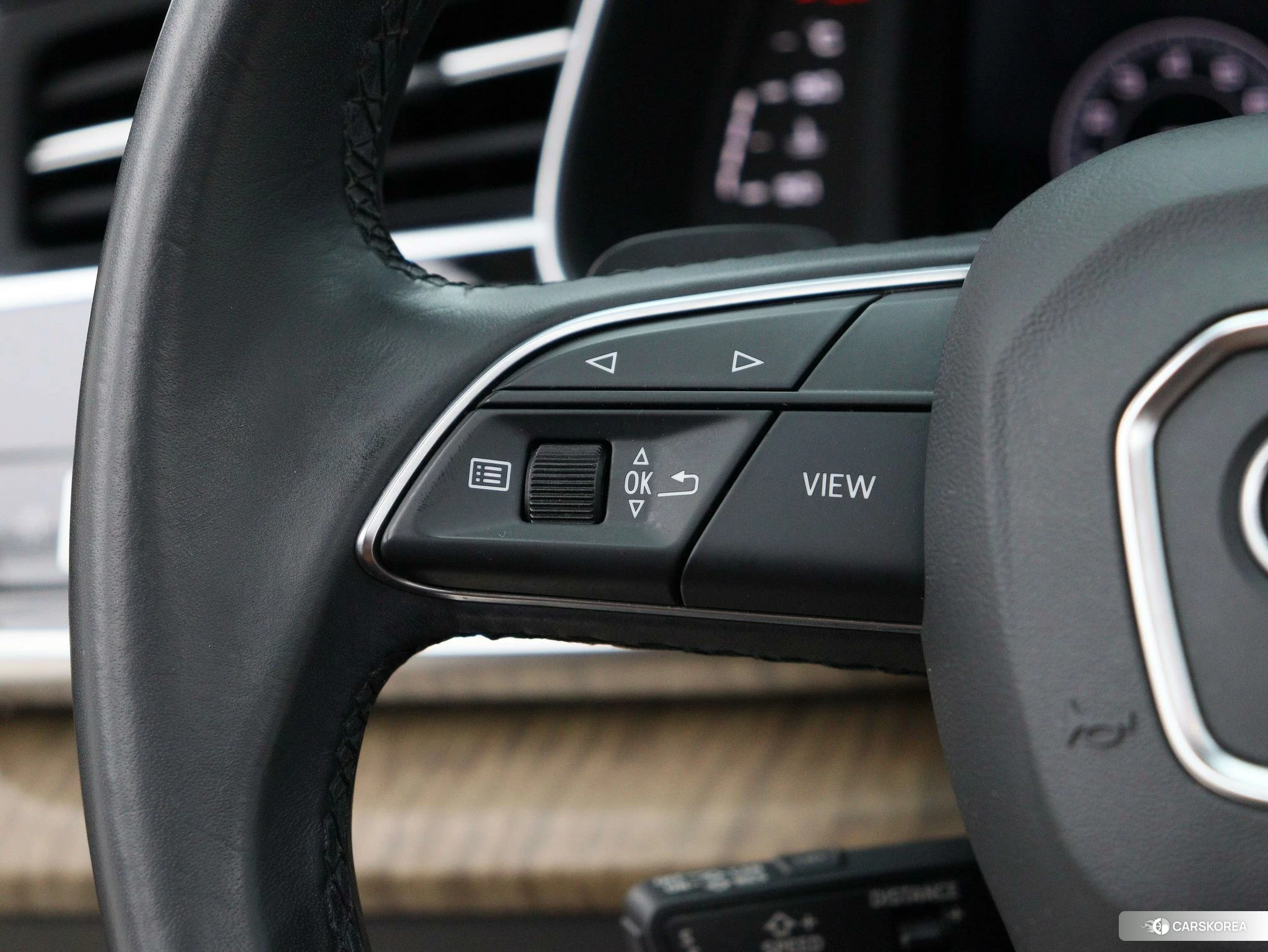 Audi Q7 id 4467562 из Китая 25