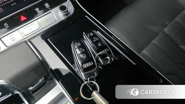 Audi A8 (D5) id 4501307 из Кореи 25