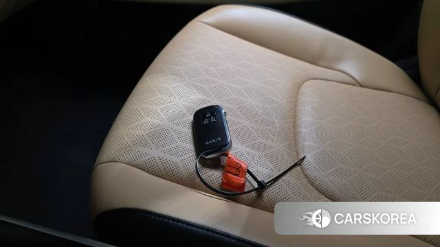 Kia Carnival 4th generation id 4230419 из Кореи 25