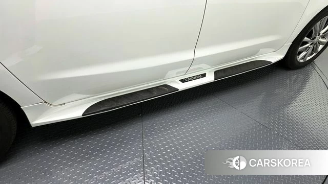 Kia The New Carnival id 4403391 из Кореи 25