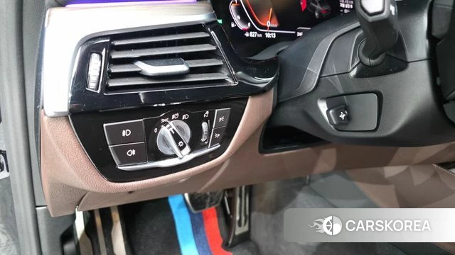 BMW 5 Series (G30) id 4317627 из Кореи 25