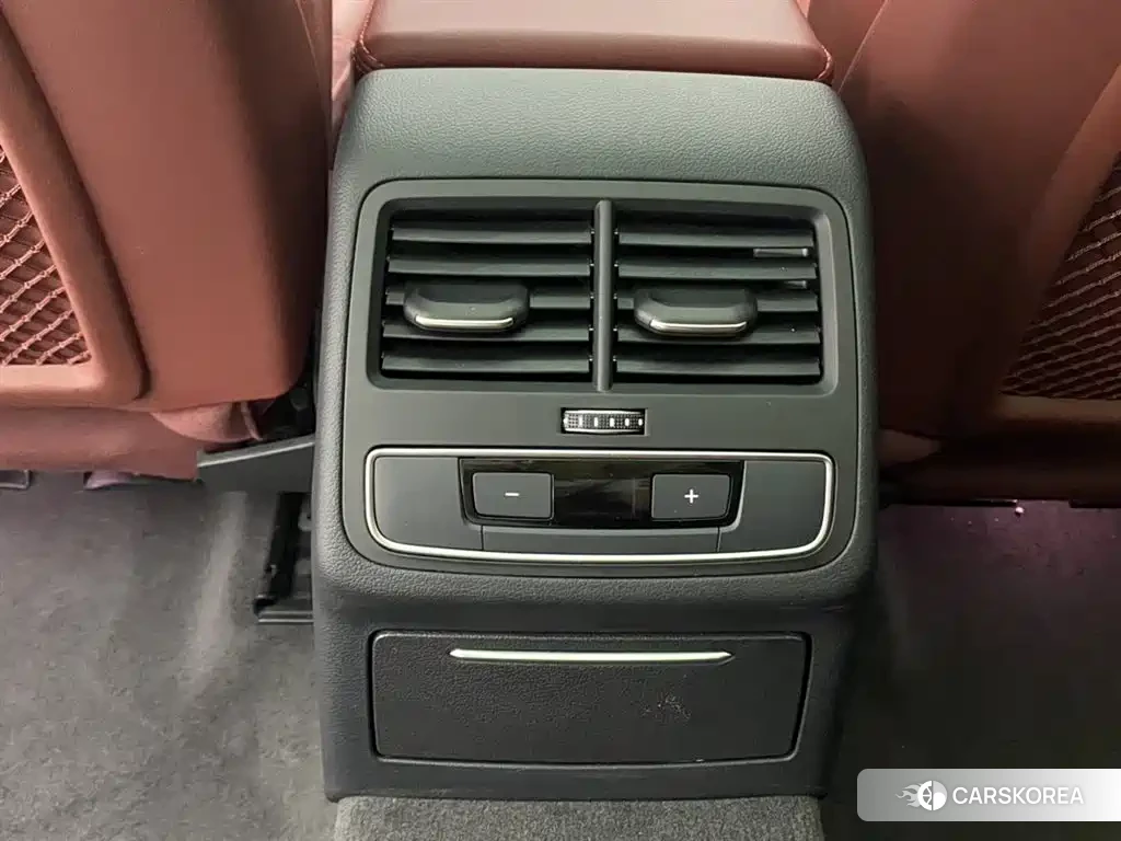 Audi A4L id 4576393 из Китая 25