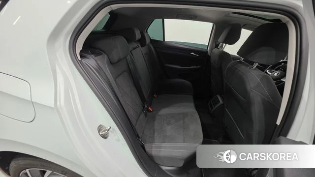 Volkswagen Golf 8th Generation id 4591477 из Кореи 25