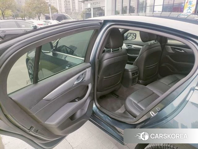 Cadillac CT5 id 3857937 из Китая 25