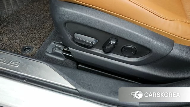 Lexus UX250h id 4667445 из Кореи 25