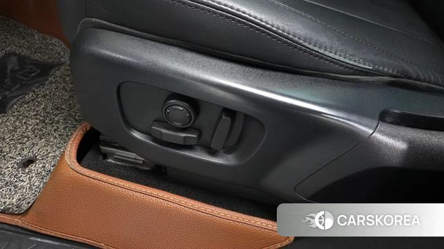 Land Rover Discovery 5 id 4856344 из Кореи 25