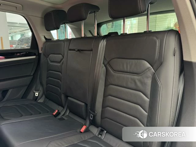 Volkswagen Touareg id 4297639 из Китая 25