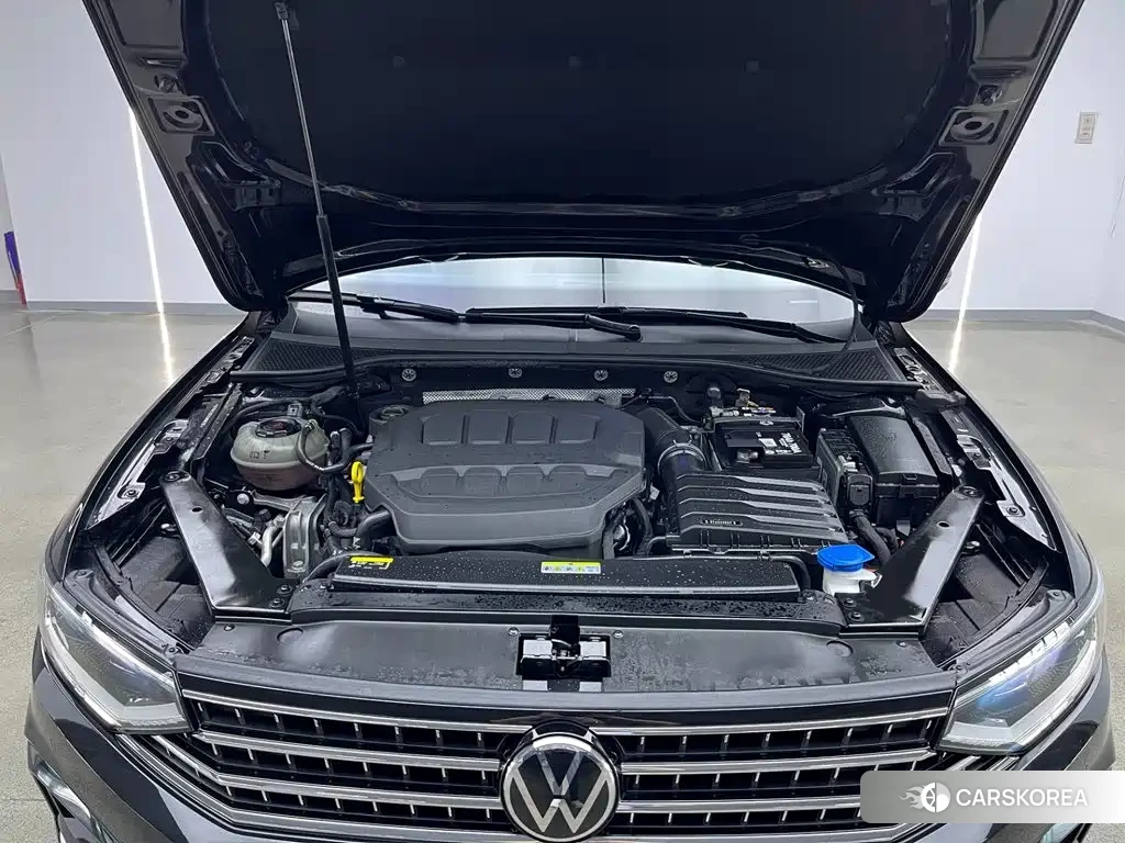 Volkswagen Magotan id 4680442 из Китая 25