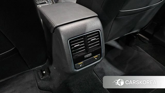 Volkswagen The New Passat id 4203728 из Кореи 25