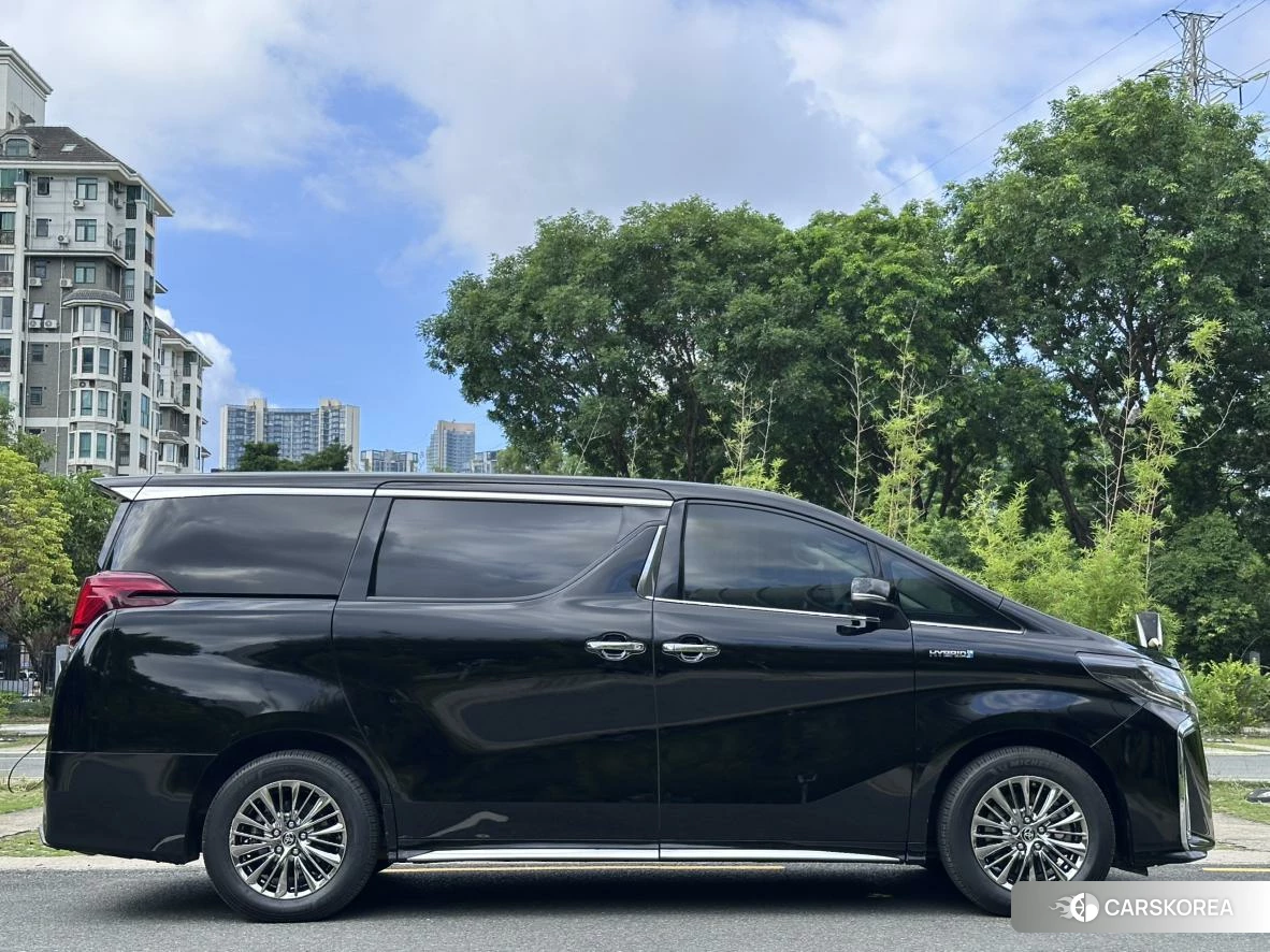 Toyota Elfa id 4493273 из Китая 25