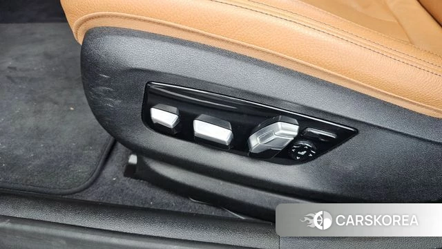 BMW 5 Series (G30) id 4557177 из Кореи 25