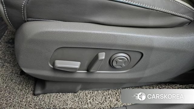 Kia Carnival 4th generation id 4337900 из Кореи 25