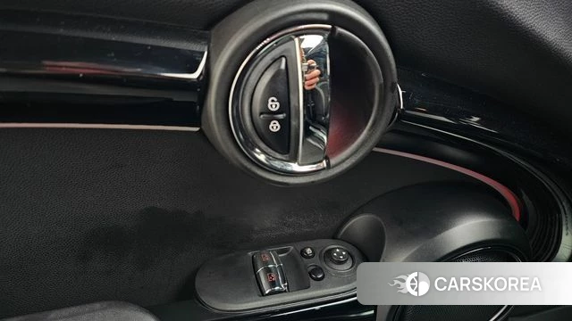 Mini Cooper S id 4302868 из Кореи 25