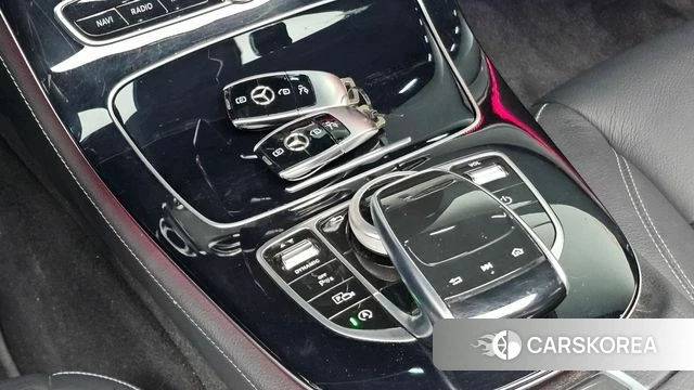 Mercedes-Benz E-Class W213 id 4751022 из Кореи 25