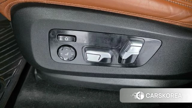 BMW X7 (G07) id 4666755 из Кореи 24